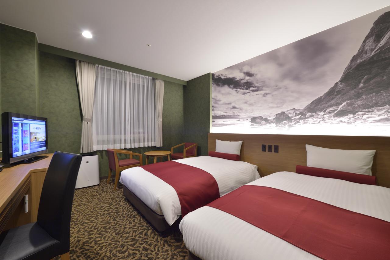 Hotel WBF Sapporo Odori Exterior foto